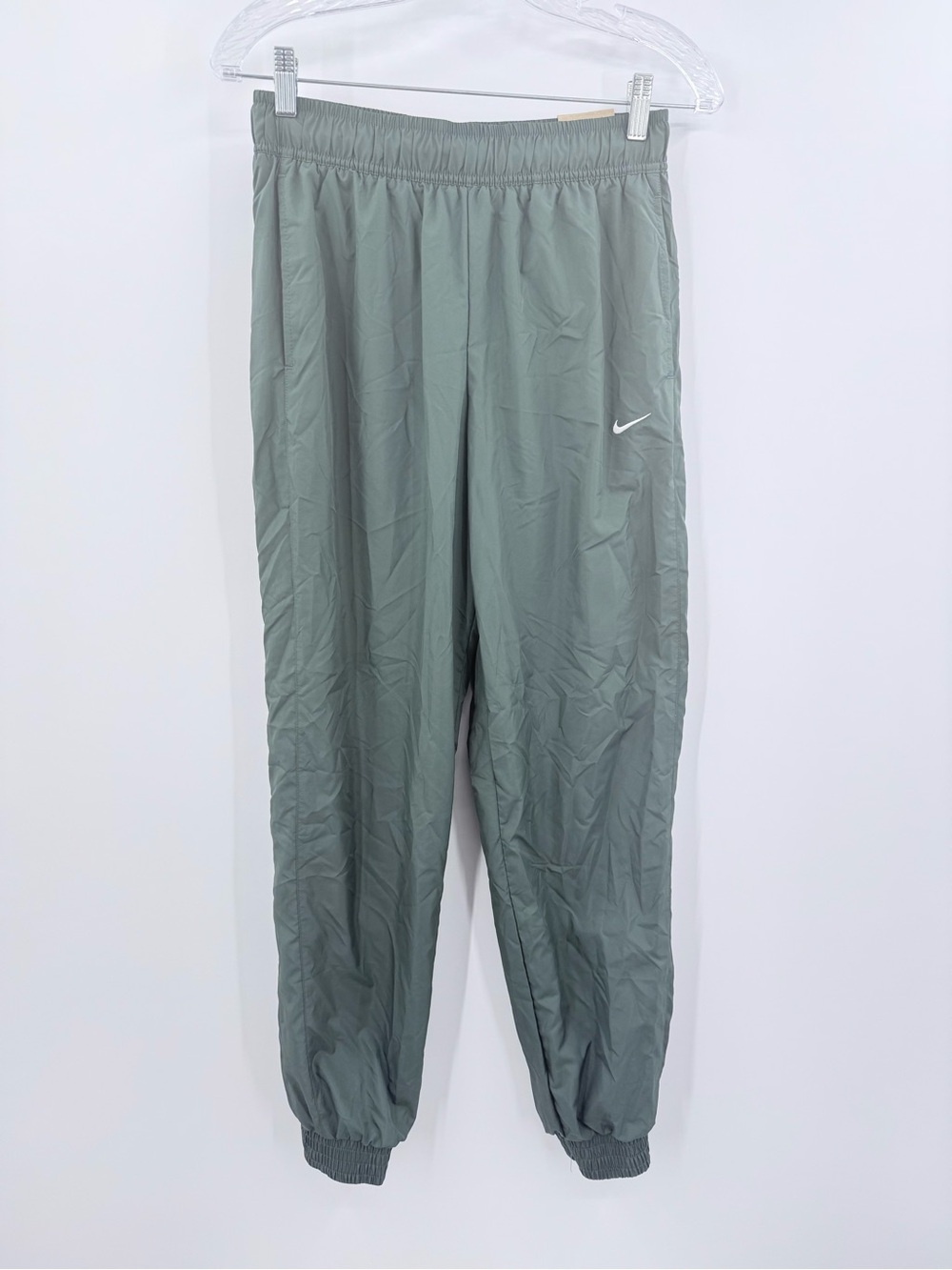 Nike Sportswear Classic Wovens Women's UV Protection Mid-Rise Loose Joggers Smal